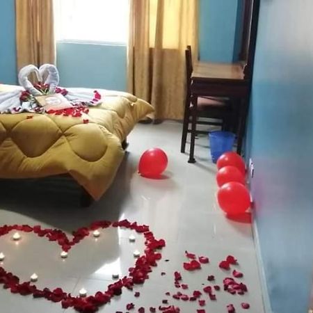 Готель Hostal Zamorano Кіто Екстер'єр фото